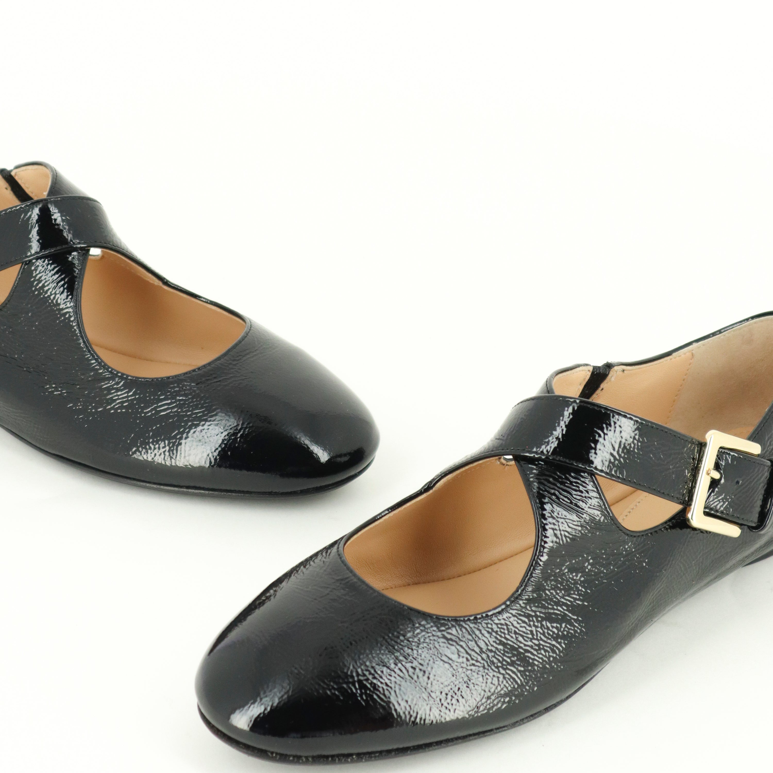Ella Vernice Nero