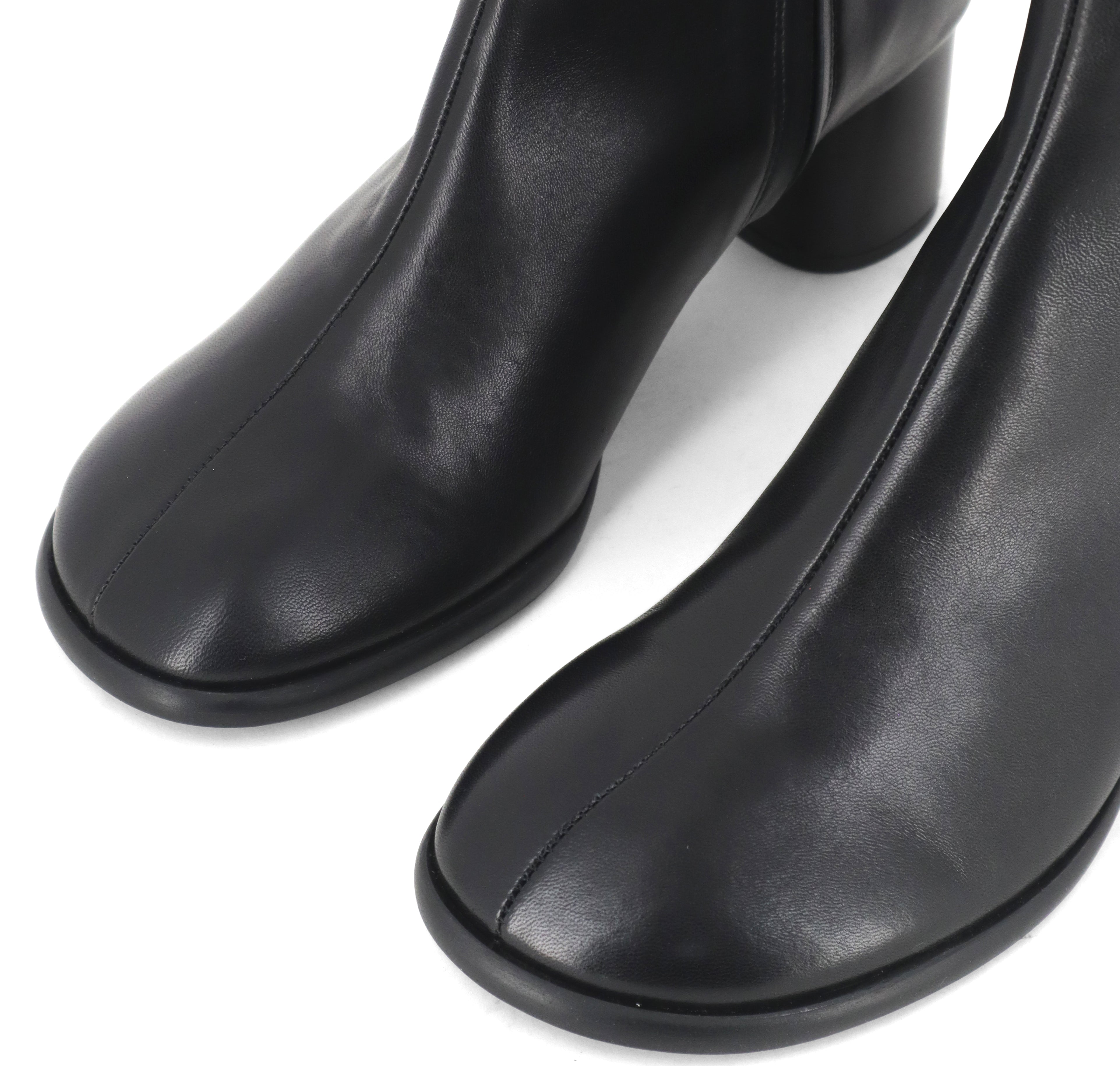 Thea Black – Fabio Rusconi