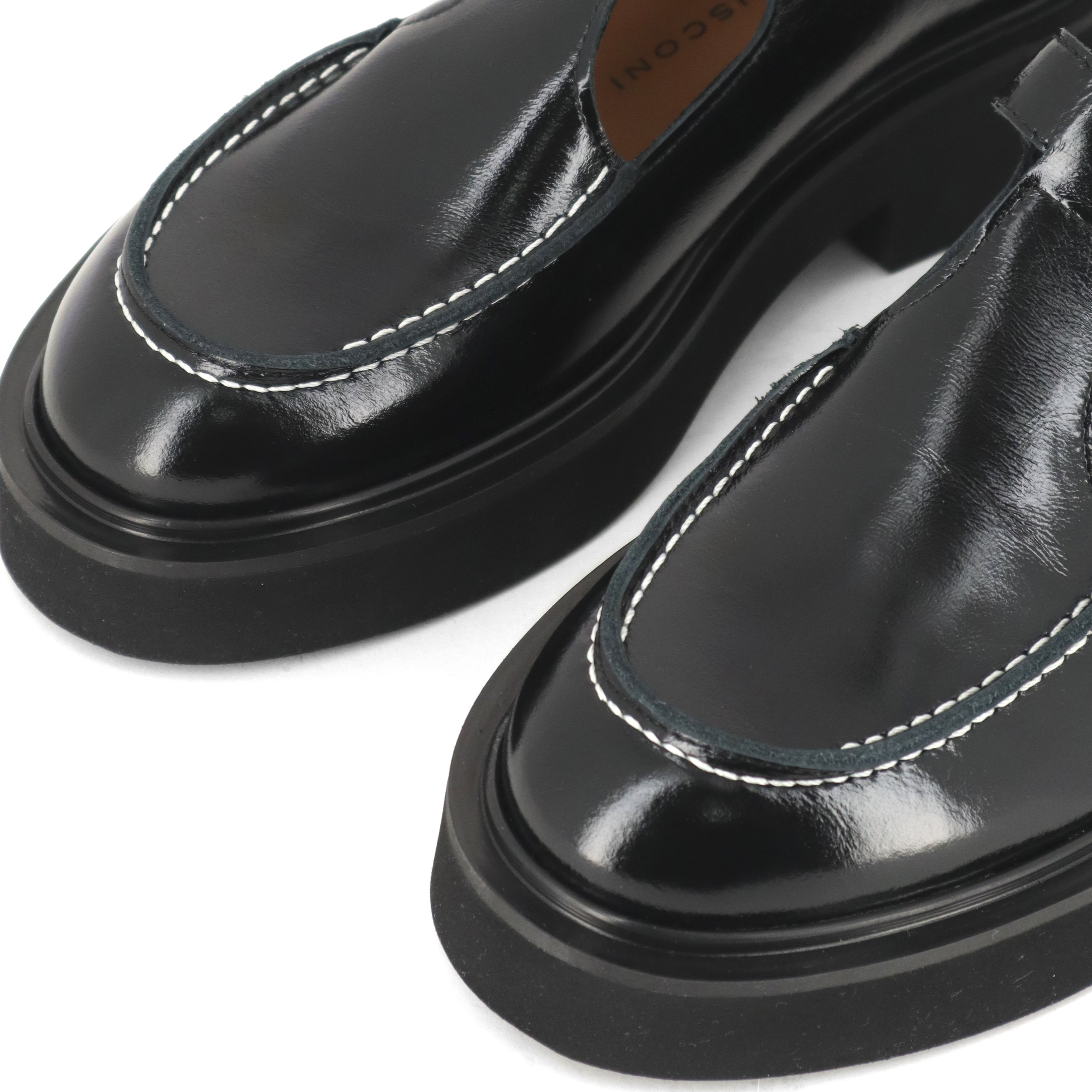 All Shoes – Fabio Rusconi